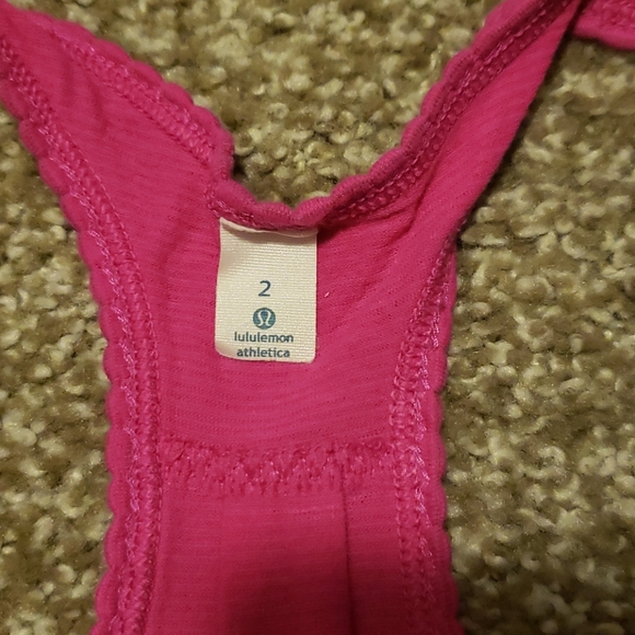 Lululemon 105F Singlet sz 2 pink - Picture 3 of 5